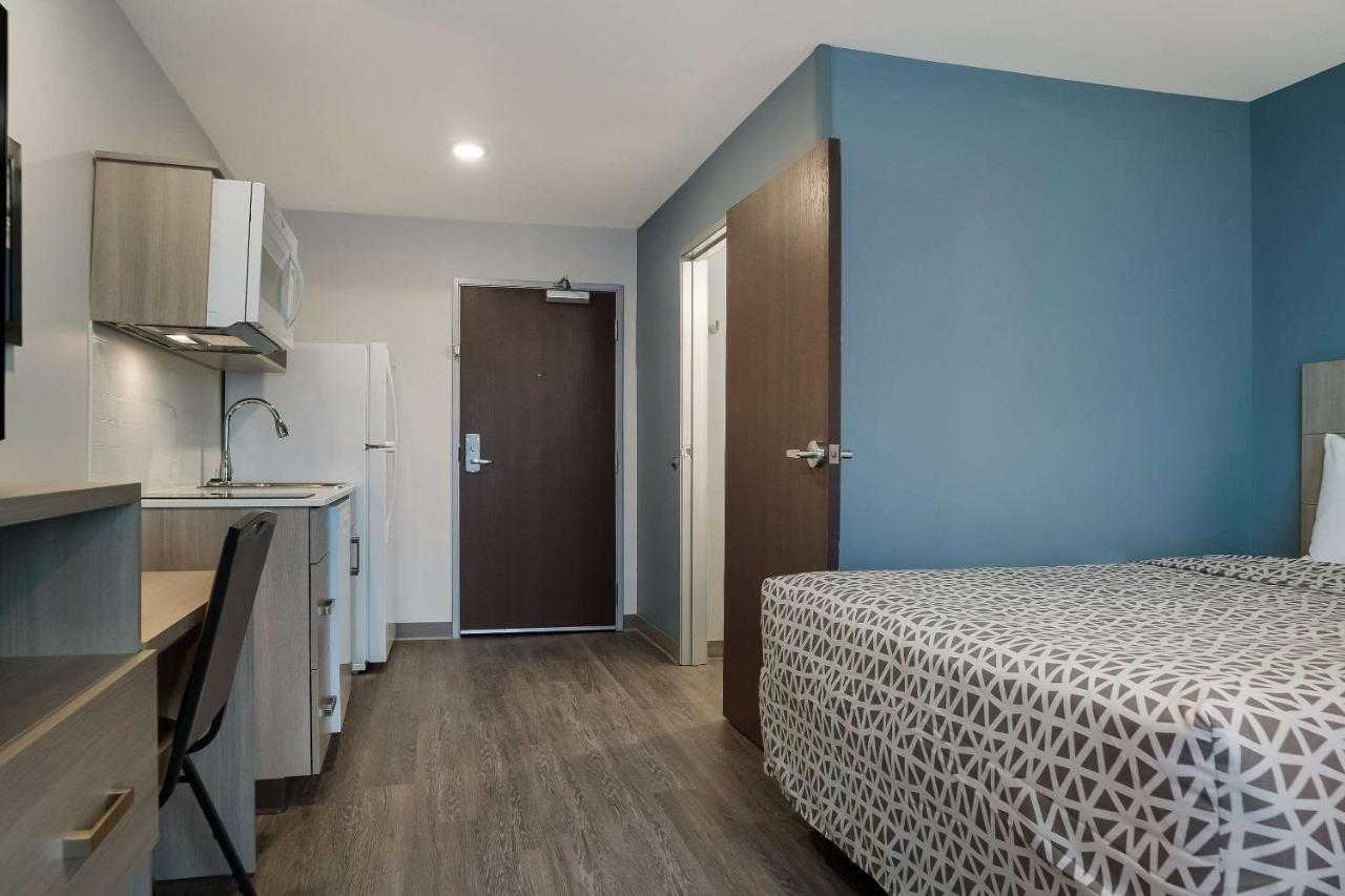 Woodspring Suites Detroit ستيرلينغ هايتس المظهر الخارجي الصورة