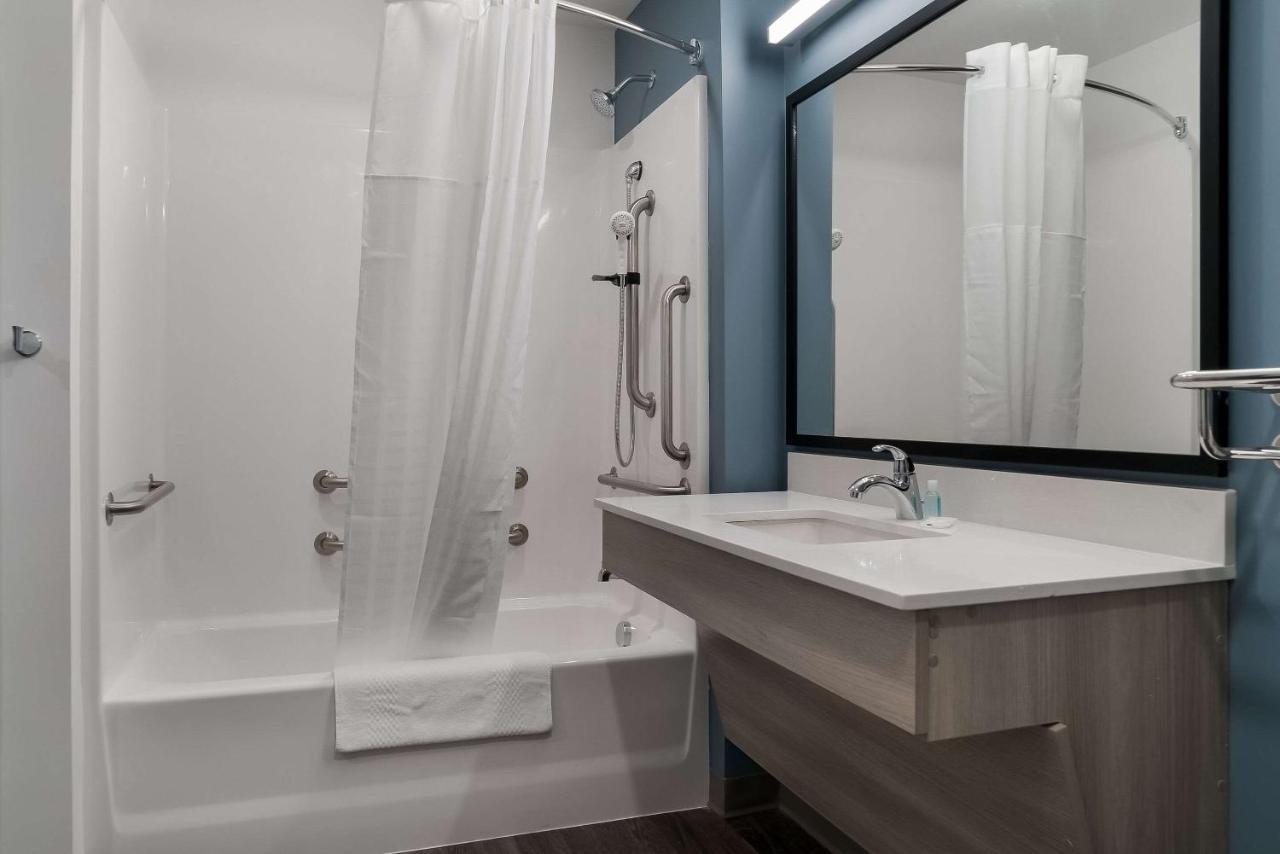 Woodspring Suites Detroit ستيرلينغ هايتس المظهر الخارجي الصورة