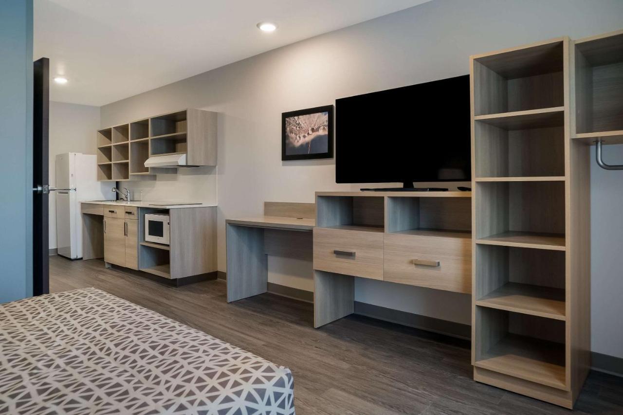 Woodspring Suites Detroit ستيرلينغ هايتس المظهر الخارجي الصورة