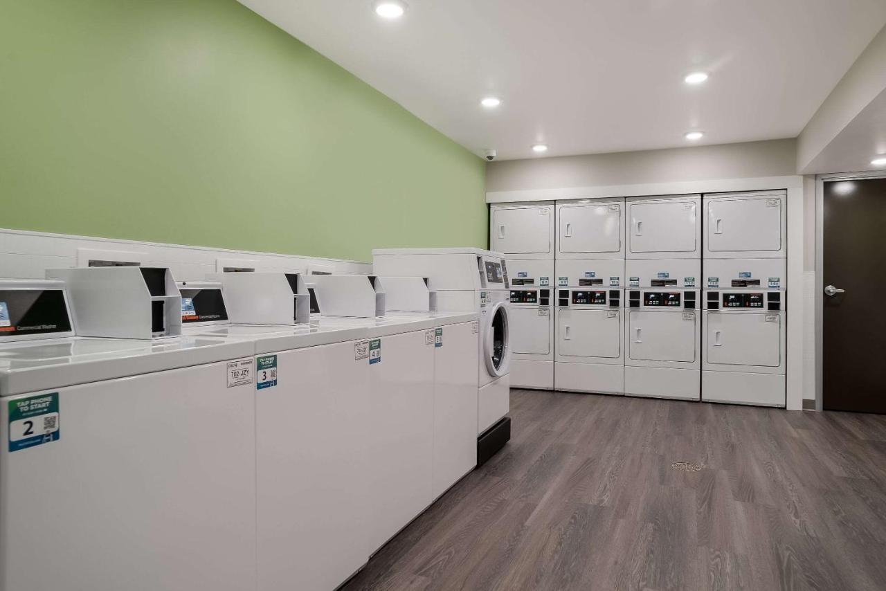 Woodspring Suites Detroit ستيرلينغ هايتس المظهر الخارجي الصورة