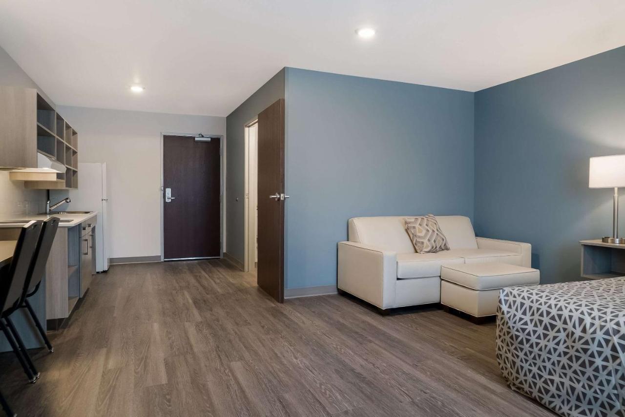 Woodspring Suites Detroit ستيرلينغ هايتس المظهر الخارجي الصورة