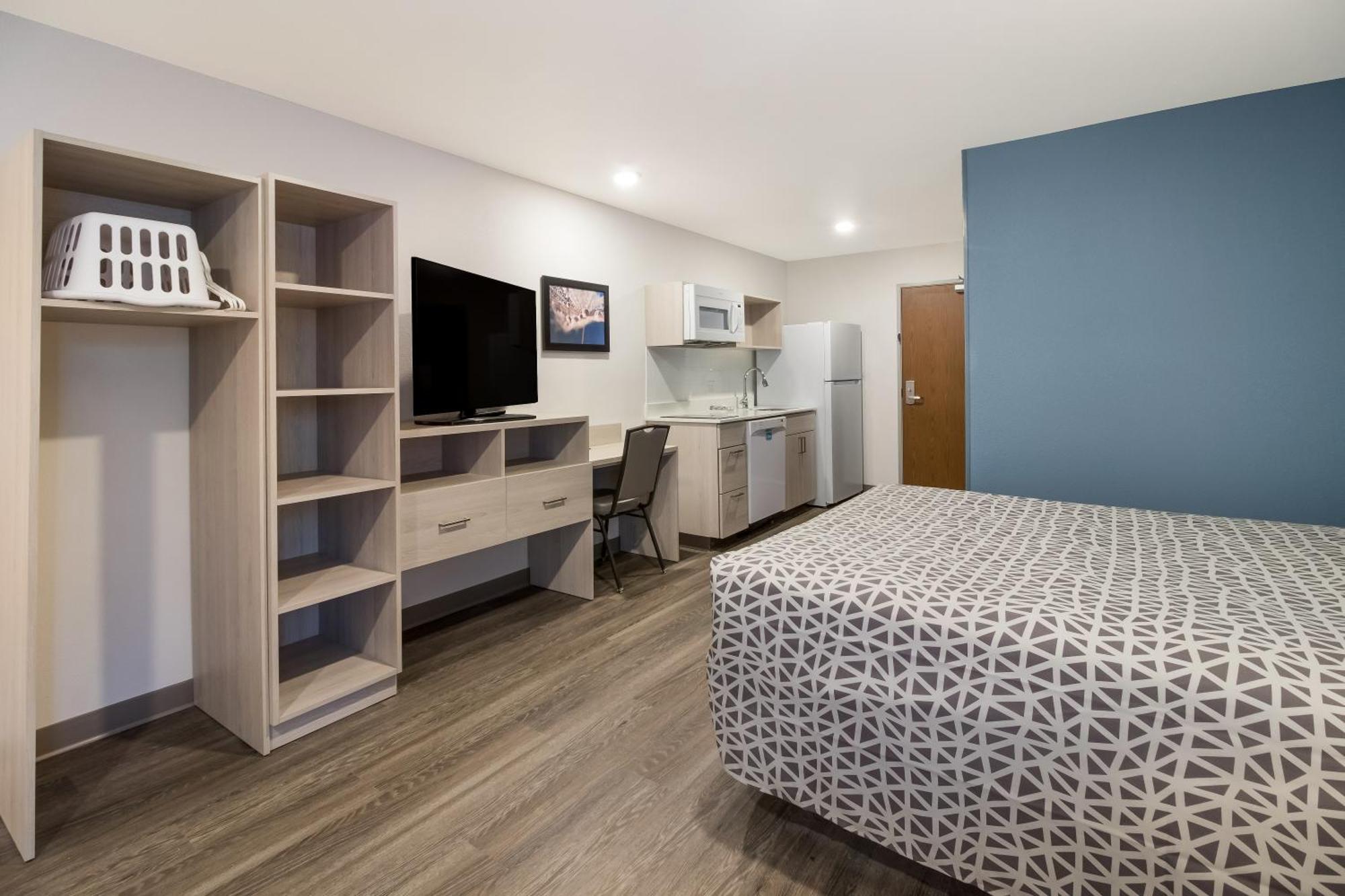 Woodspring Suites Detroit ستيرلينغ هايتس المظهر الخارجي الصورة