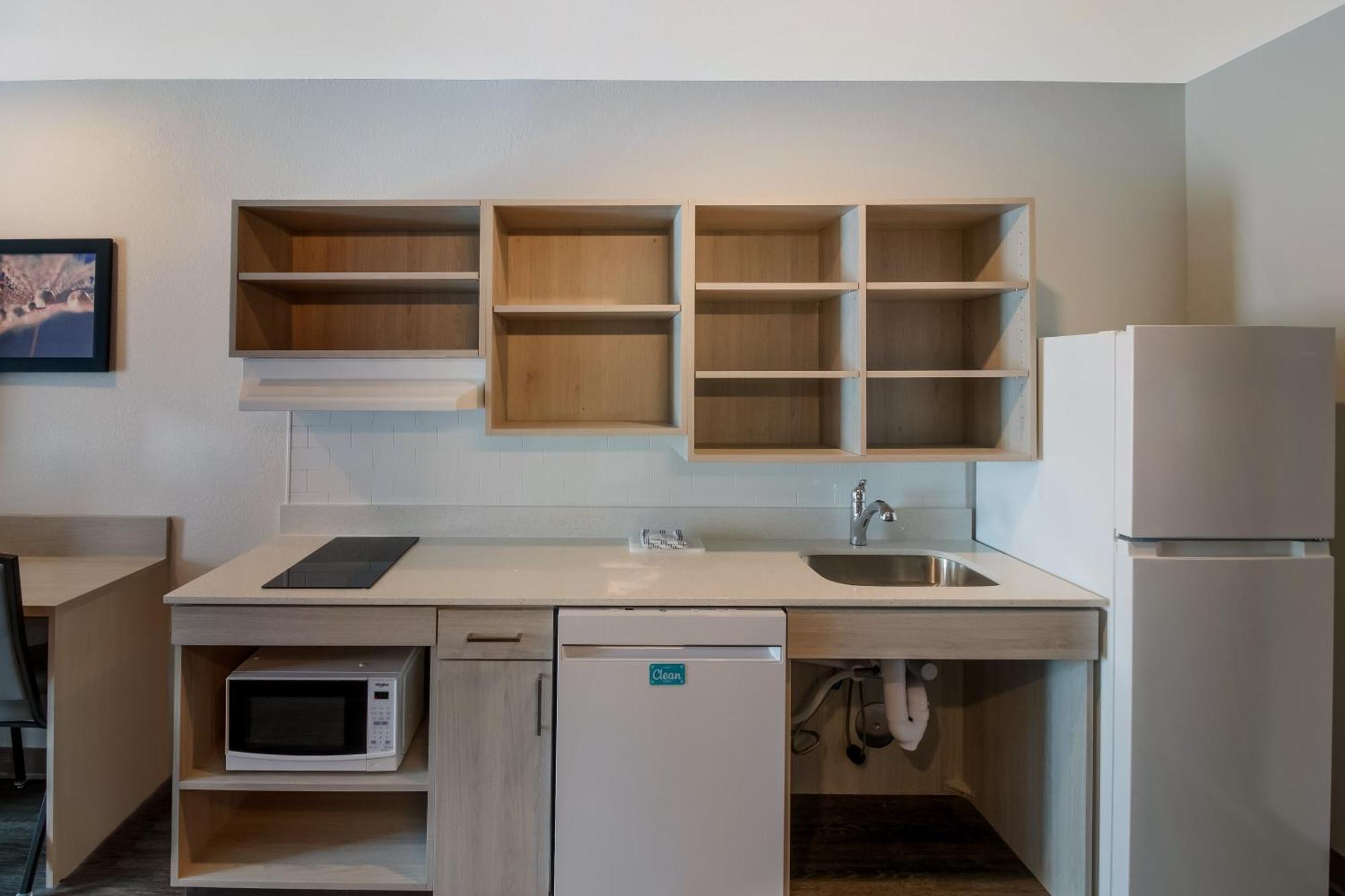 Woodspring Suites Detroit ستيرلينغ هايتس المظهر الخارجي الصورة