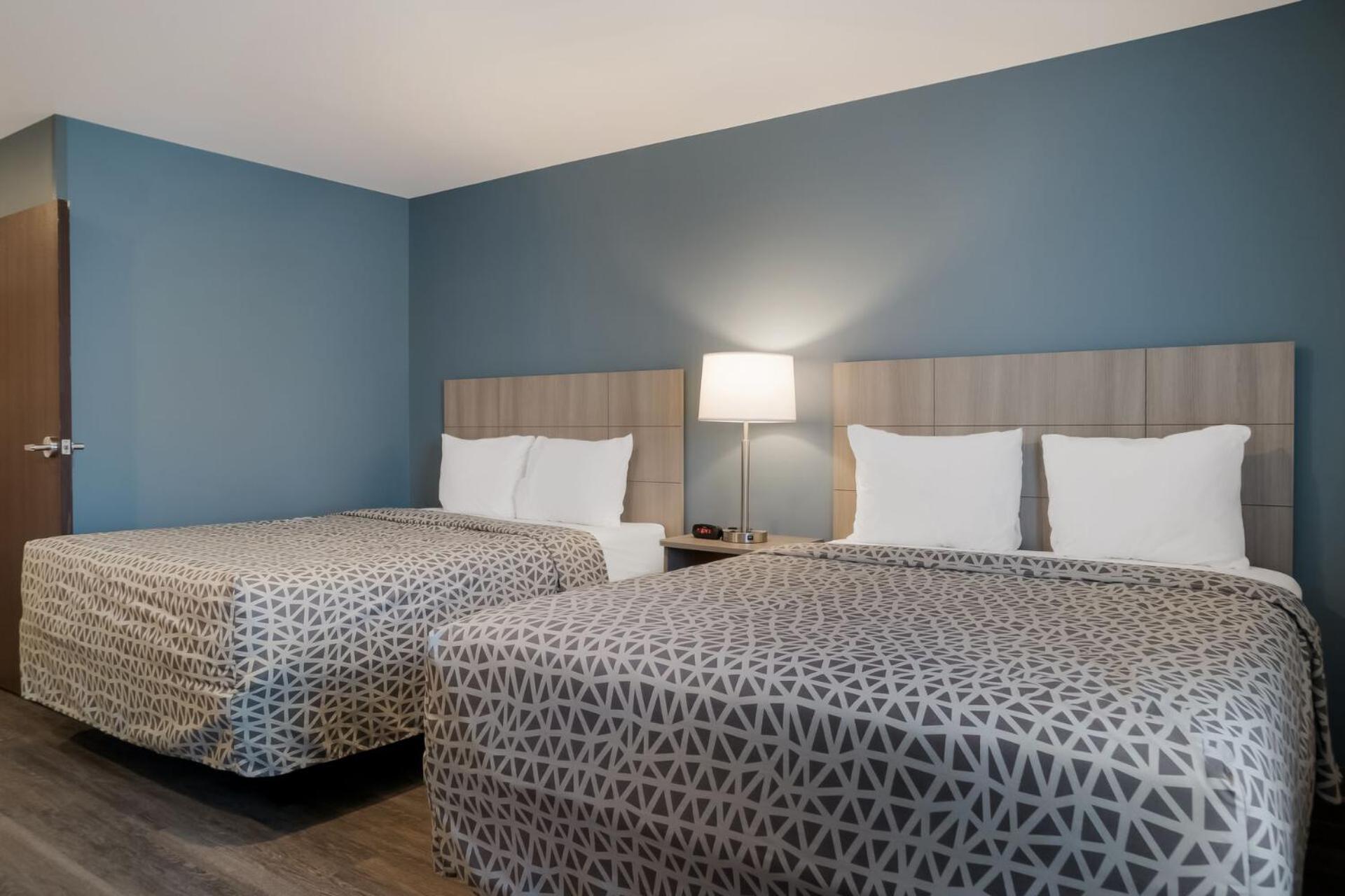 Woodspring Suites Detroit ستيرلينغ هايتس المظهر الخارجي الصورة