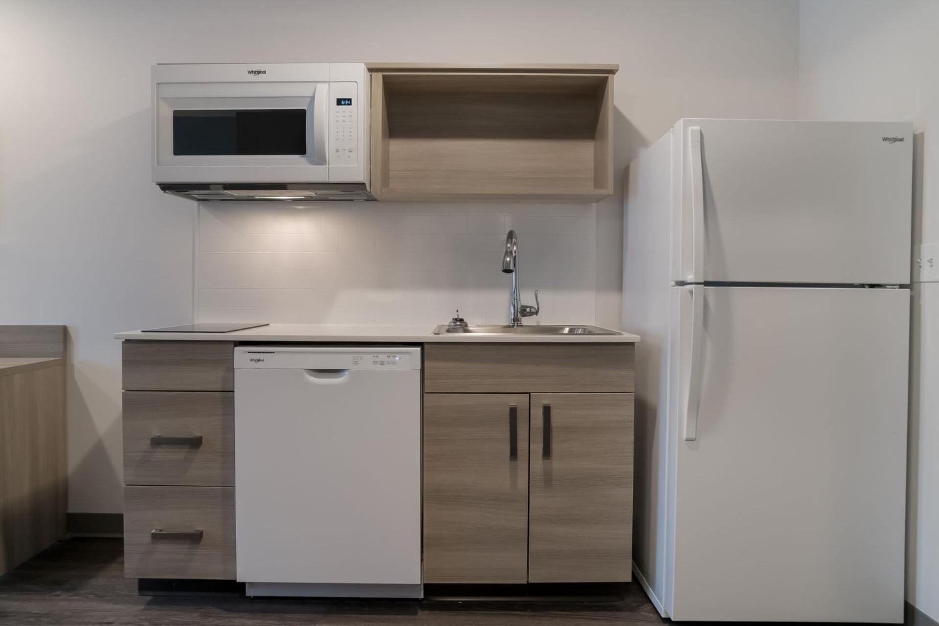 Woodspring Suites Detroit ستيرلينغ هايتس المظهر الخارجي الصورة